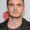 Alex Roe Photo