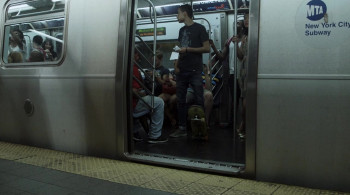 21 X New York (2016) download