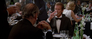 A View to a Kill (1985) download