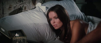 The Spy Who Loved Me (1977) download