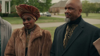 A Royal Christmas Surprise (2023) download