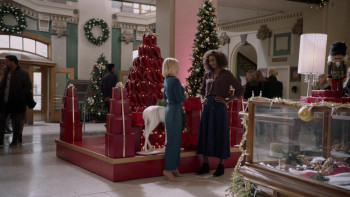 A Shoe Addict's Christmas (2018) download