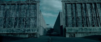 Alien Invasion: S.U.M.1 (2017) download