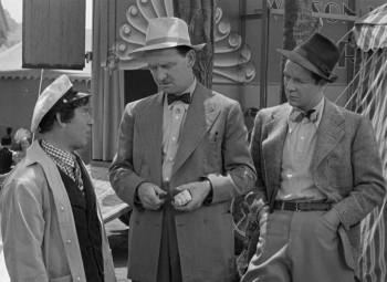 At the Circus (1939) download