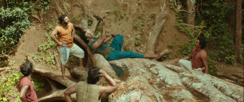 Baahubali: The Beginning (2015) download