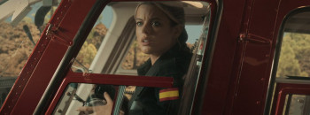 Bajo un volcán (2025) download