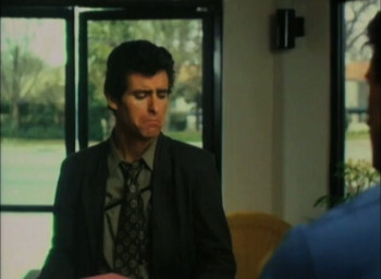 Blondes Have More Guns (1996) download