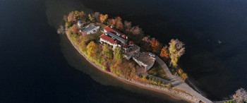 Blue Eyed Girl (2025) download