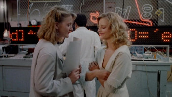 Catchfire (1990) download