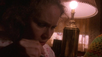 Children of the Corn IV: The Gathering (1996) download