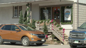 Christmas Wedding Runaway (2019) download