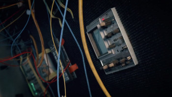 Don't Say Earth (2024) download