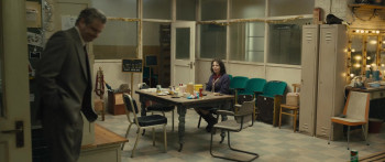 Empire of Light (2022) download