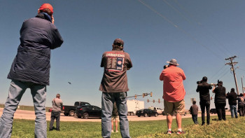 Flight Photographers (2025) download