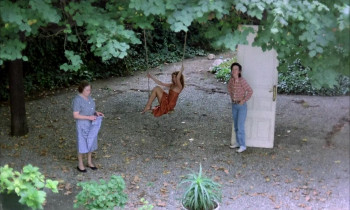 Girl with the Golden Panties (1980) download