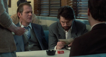 Hiding Out (1987) download