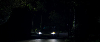 House of Darkness (2022) download