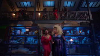 Huluween Dragstravaganza (2022) download