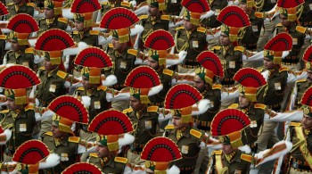 Human (2015) download