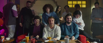 Kendinden Kaçak (2022) download