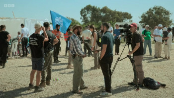 Louis Theroux: The Settlers (2025) download