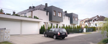 Playground (2016) download