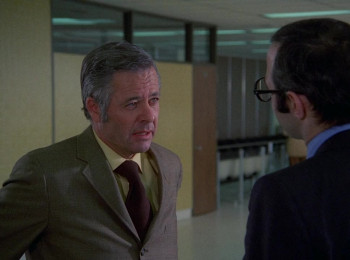 Pursuit (1972) download