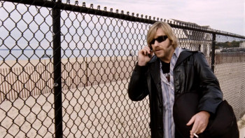 Roadie (2011) download