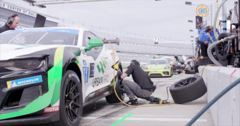 Rookie Season (2022) download