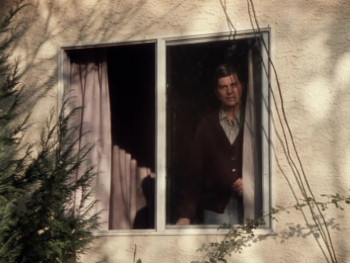 Shattered Mind (1996) download