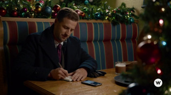 A Little Christmas Charm (2020) download