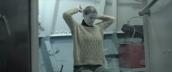 The Dark Below (2015) download