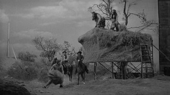 The Errand Boy (1961) download