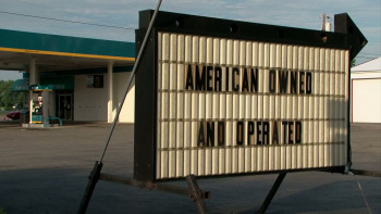 The Last Truck: Closing of a GM Plant (2009) download