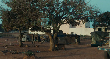 The Little Girl Who Sold the Sun (1999) download