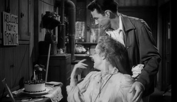 The Man with the Golden Arm (1955) download