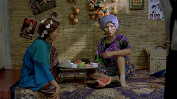 Too Beautiful to Lie (2004) download