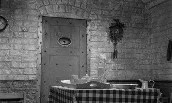 Two Way Stretch (1960) download