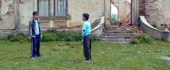 Usturoi (2014) download