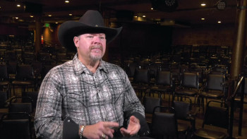 Vinnie-isms: The Story of the Cop Comedian (2025) download