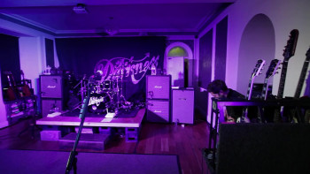 Welcome to the Darkness (2023) download