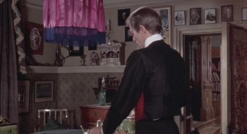 Whoever Slew Auntie Roo? (1972) download