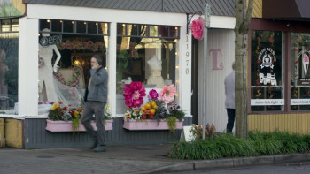 A Bridesmaid in Love (2022) download