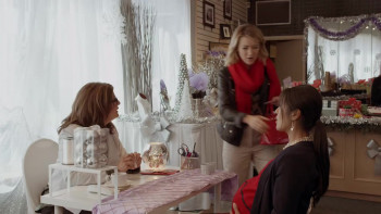 A Gift Wrapped Christmas (2015) download