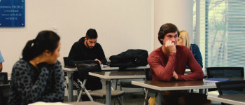 Alvin and the Chipmunks: Trick or Treason (1994) download