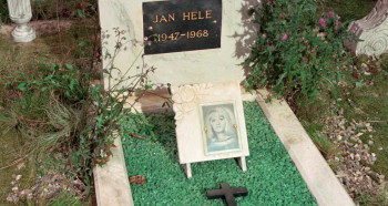 And Soon the Darkness (1970) download