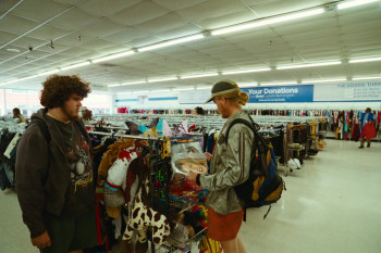 Bugonia (2025) download