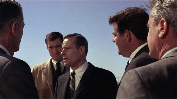 Dead Heat on a Merry-Go-Round (1966) download