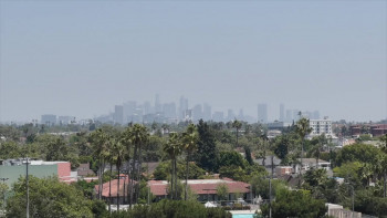 Don't Peek (2025) download