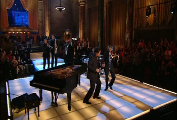 Harry for the Holidays (2003) download